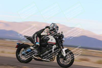 media/Sep-11-2022-SoCal Trackdays (Sun) [[81b7e951af]]/Back Straight Speed (850am)/